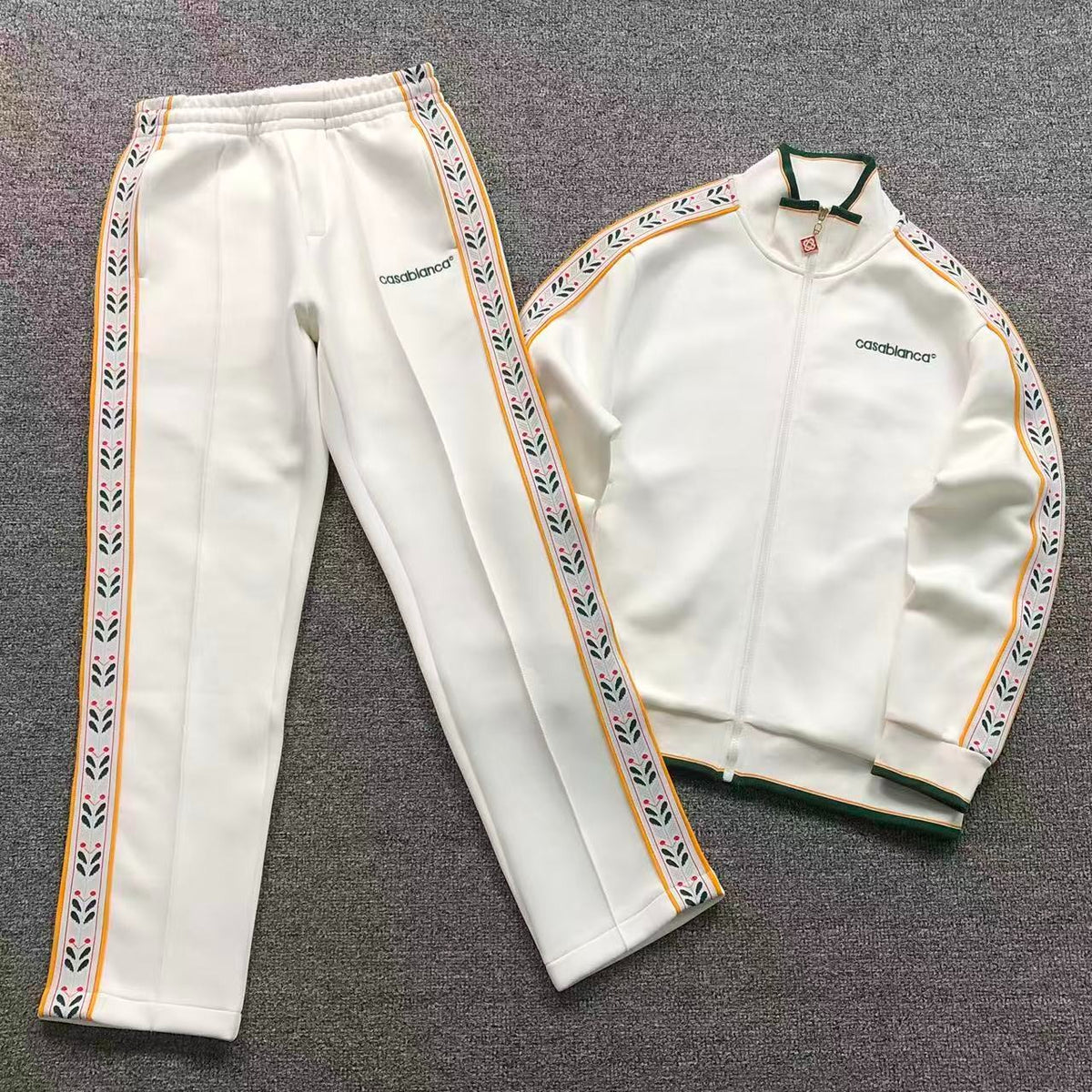 CB - Valmont Signature Set